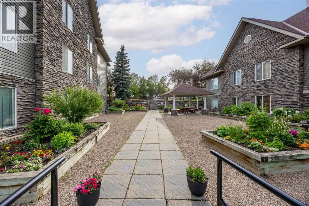 2206, 2000 Millrise Point SW — photo 31
