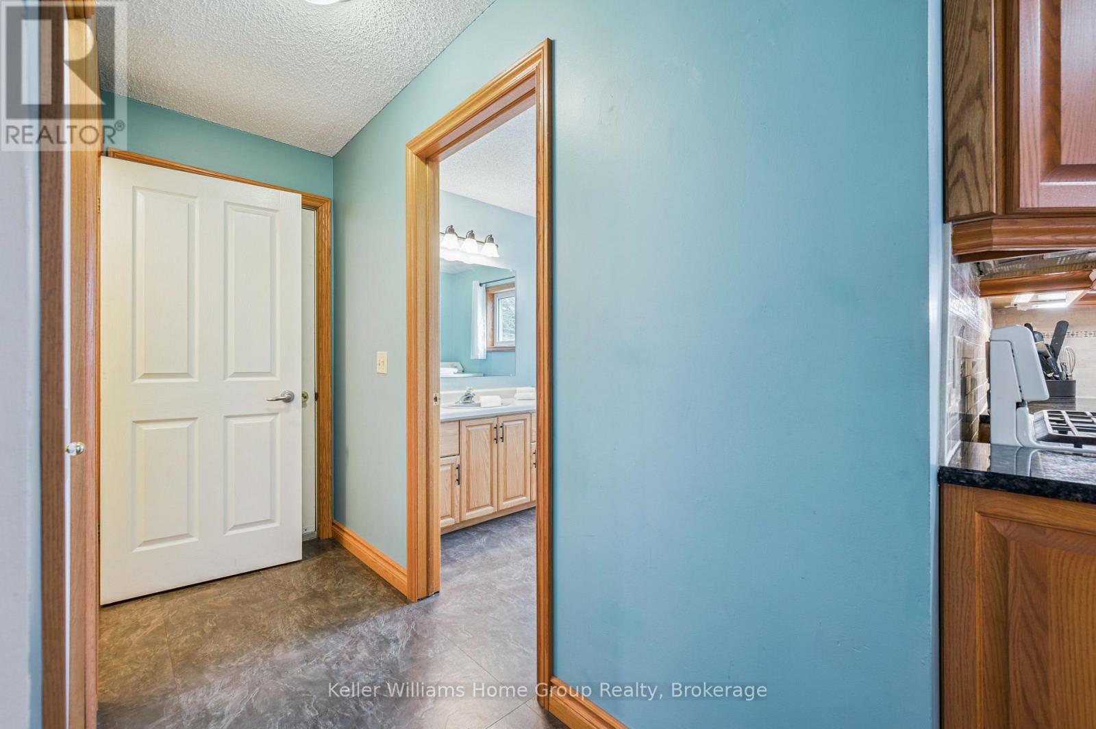 28 EDWARD STREET - Image 17