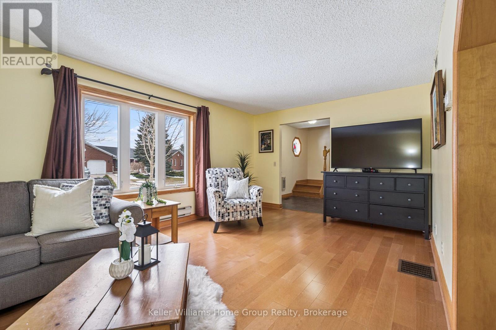 28 EDWARD STREET - 6