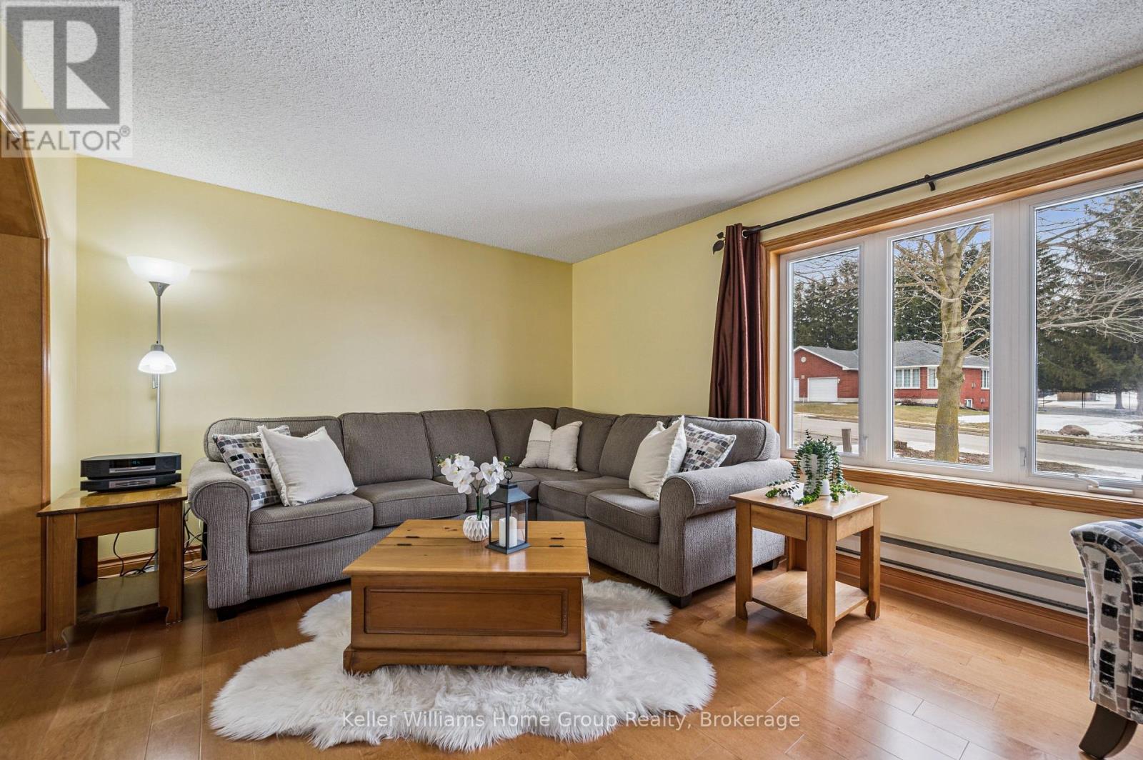 28 EDWARD STREET - Image 9