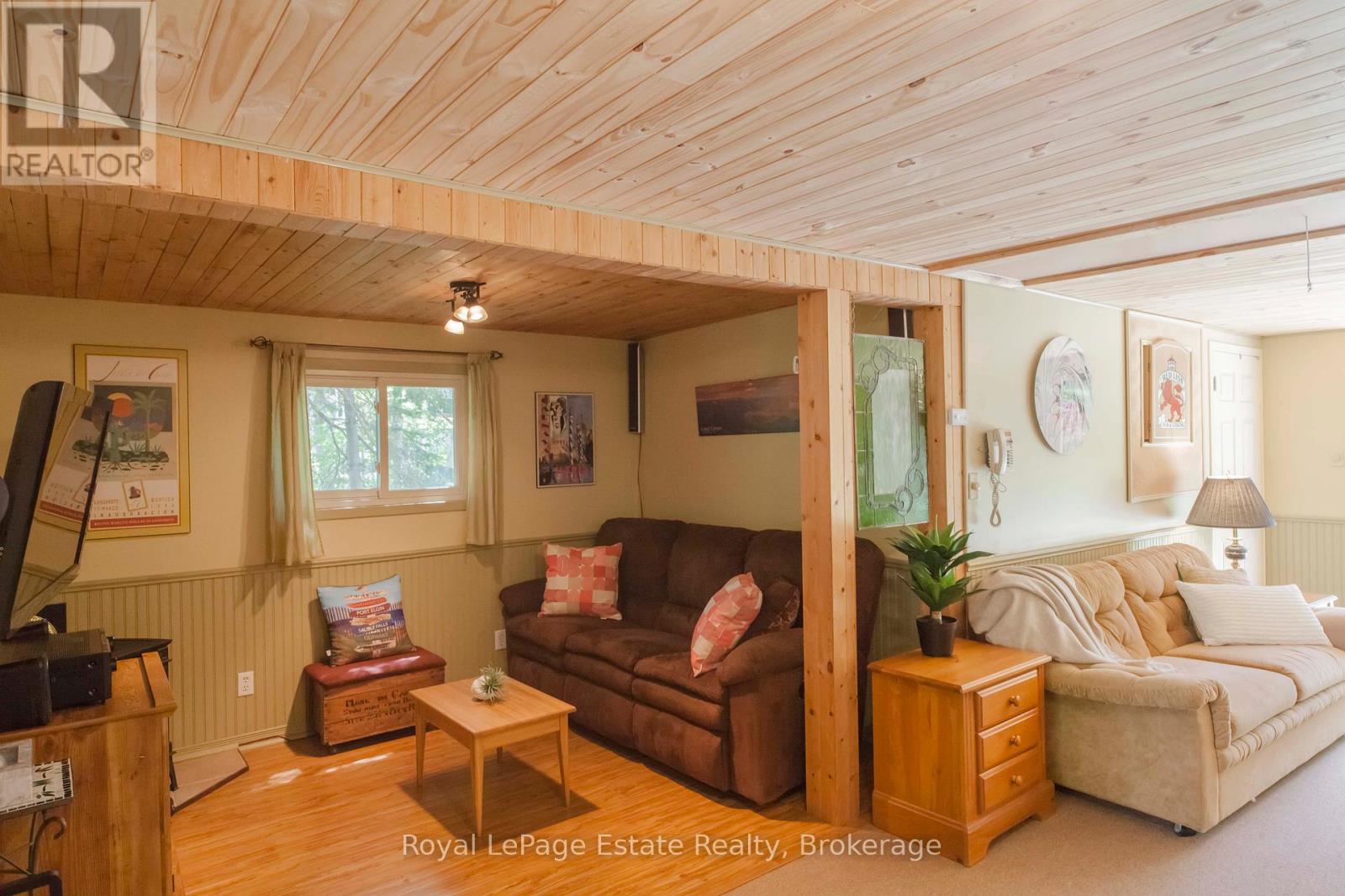 326 LINDSAY STREET - 33