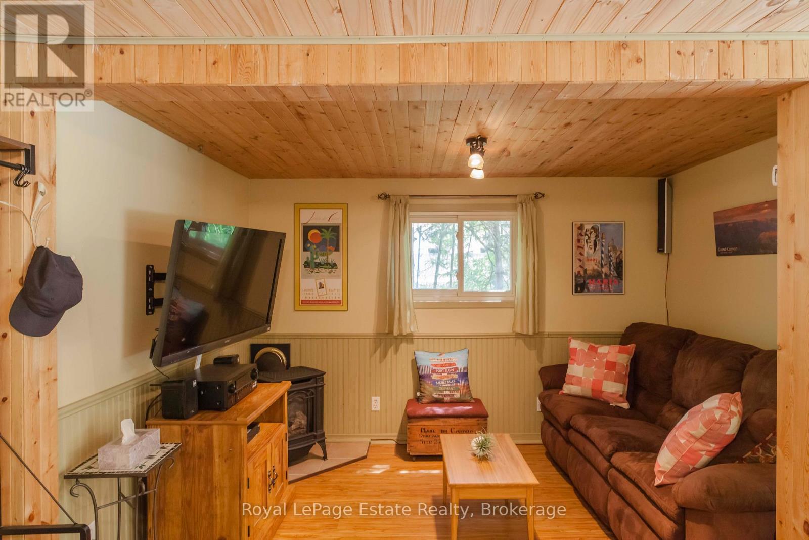 326 LINDSAY STREET - 34