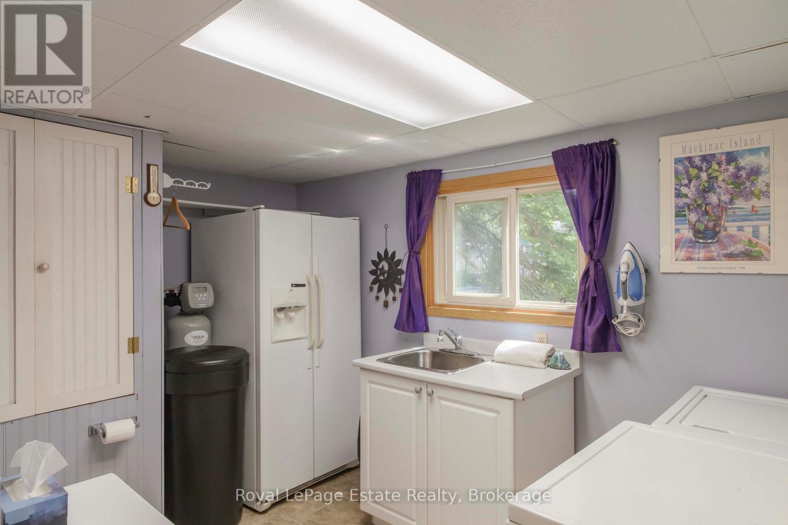 326 LINDSAY STREET - 36