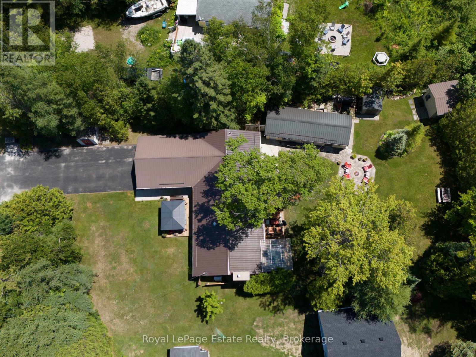 326 LINDSAY STREET - 50
