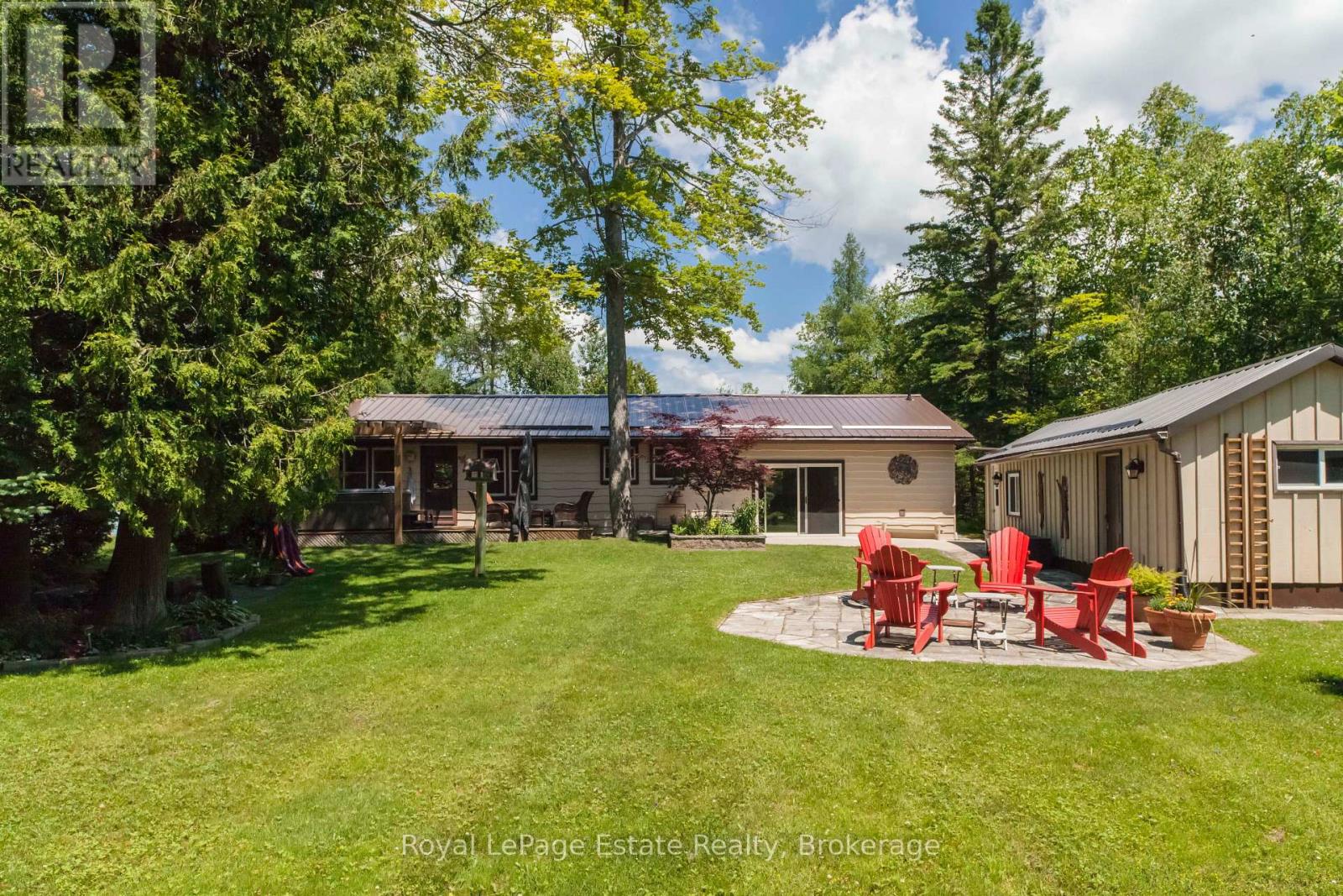 326 LINDSAY STREET - 9