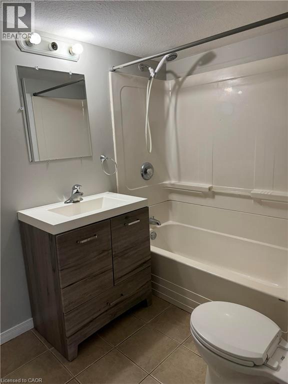 77 CEDAR Street S - 3