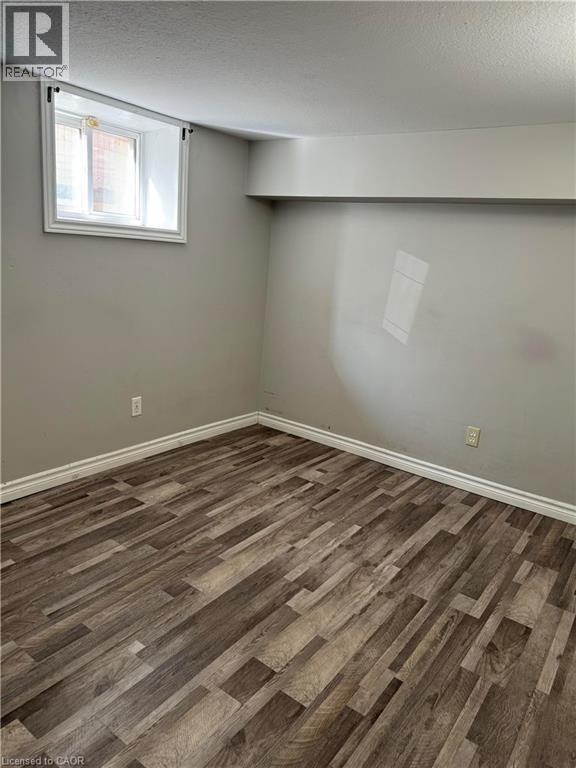 77 CEDAR Street S - 5