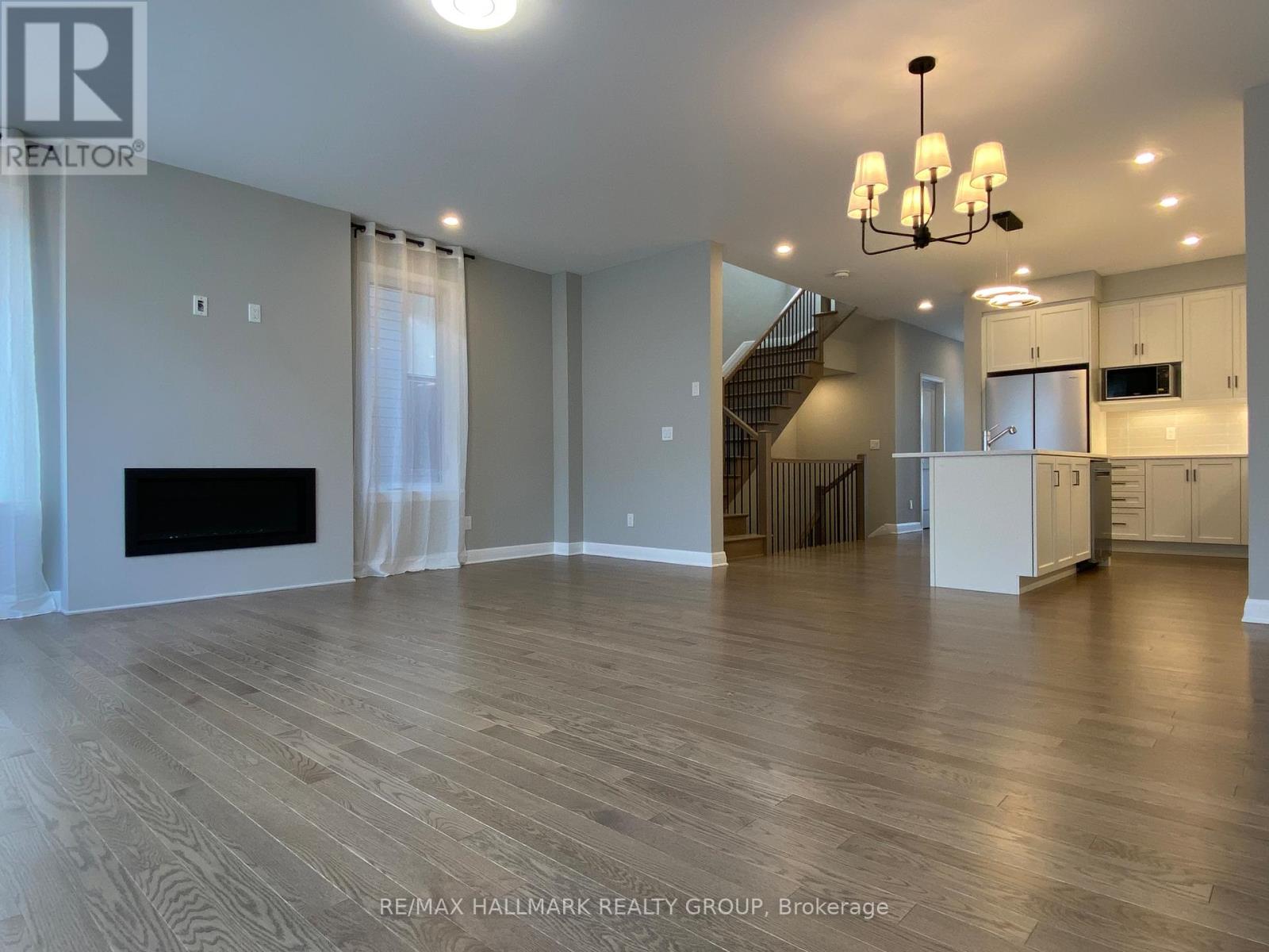 3 Bed, 3 Bath House for Sale in Ottawa – 72 MICHAEL STOQUA STREET W, Ottawa – MLS# X13501136 - Image 12