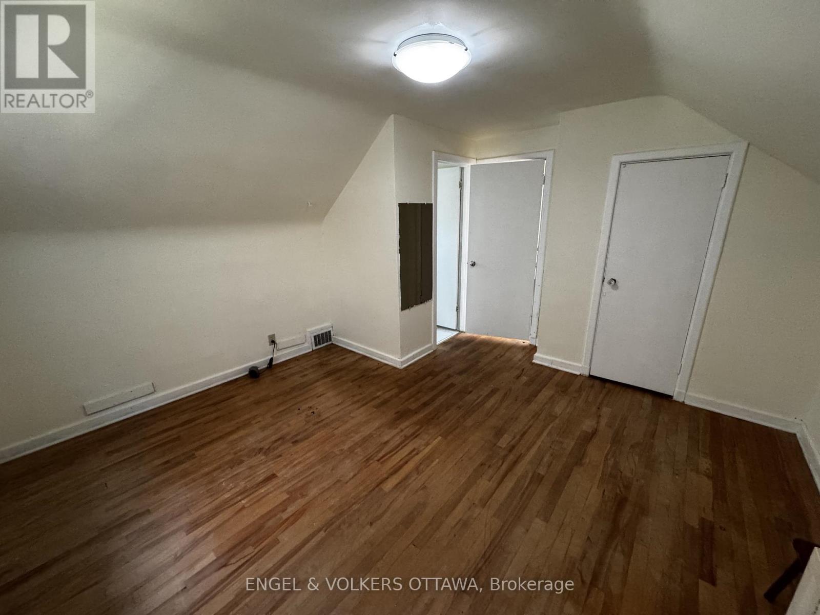 House for Rent in Ottawa – 229 DANIEL AVENUE, Ottawa – By Peter Sagos - Image 19