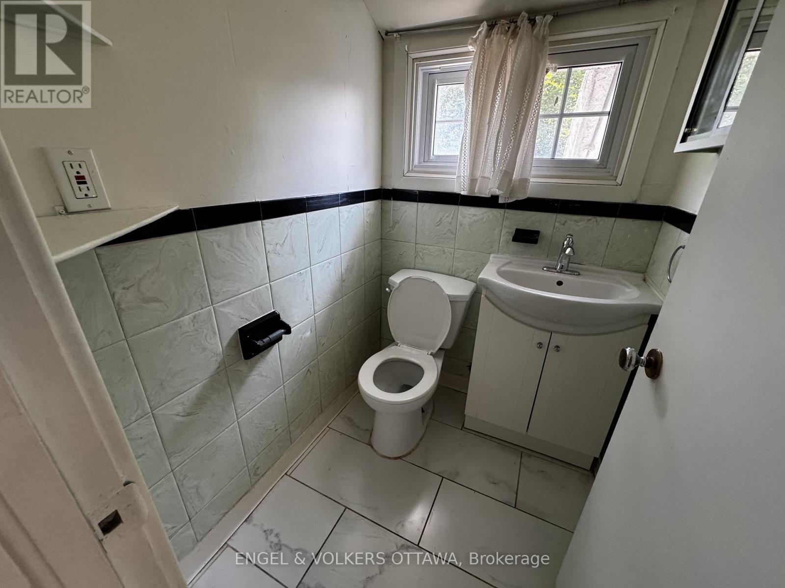 House for Rent in Ottawa – 229 DANIEL AVENUE, Ottawa – By Peter Sagos - Image 20