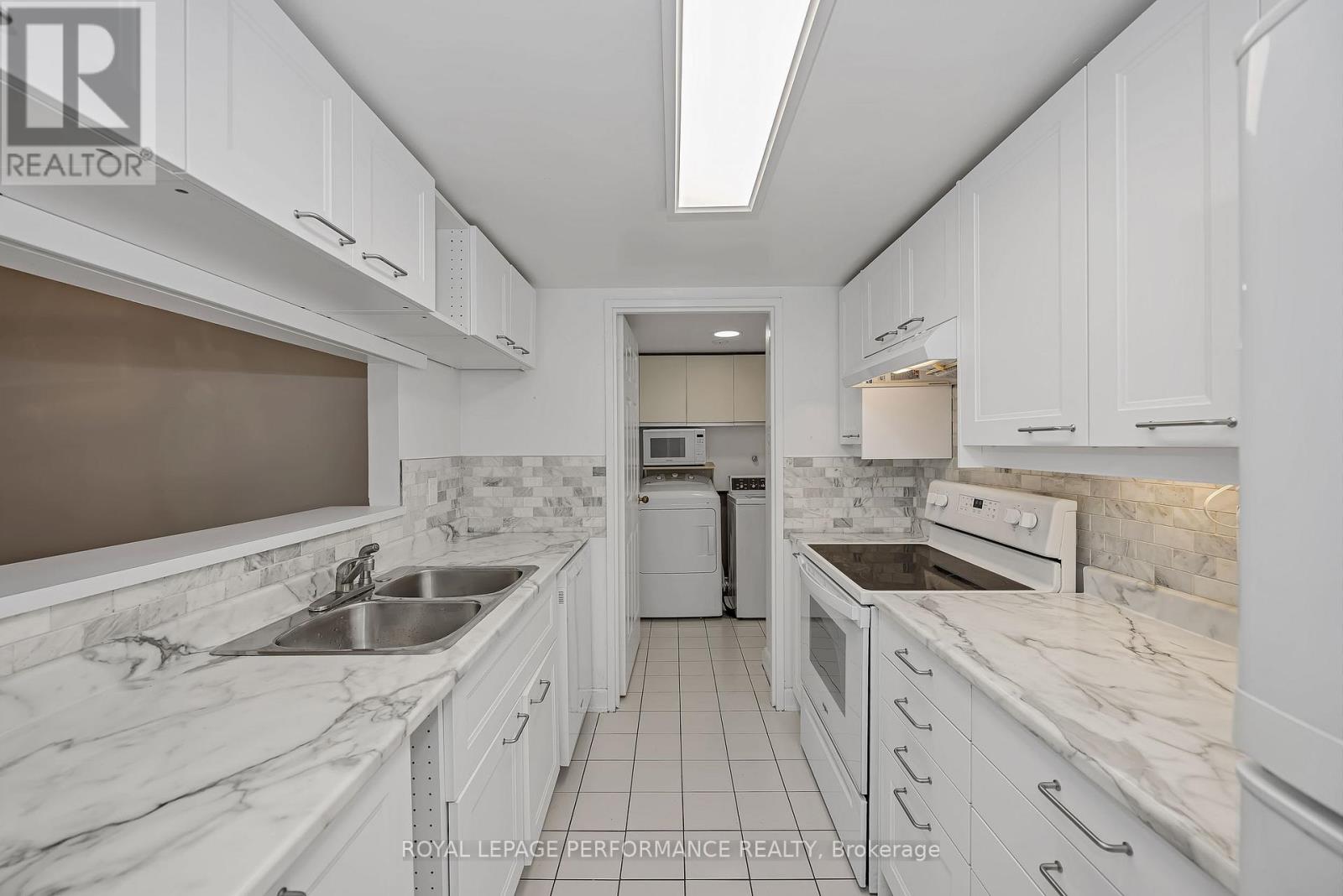 #408 2019 CARLING AVENUE N - 10