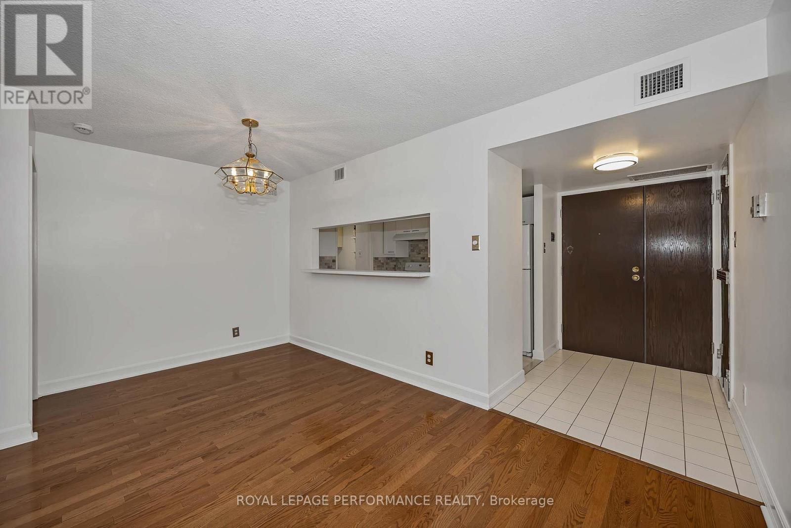 #408 2019 CARLING AVENUE N - 17