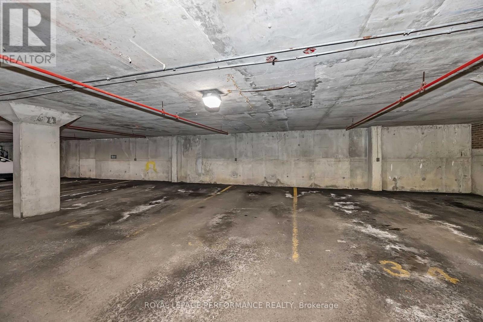 #408 2019 CARLING AVENUE N - 34