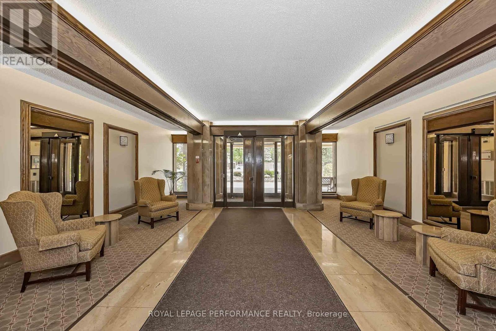 #408 2019 CARLING AVENUE N - 6