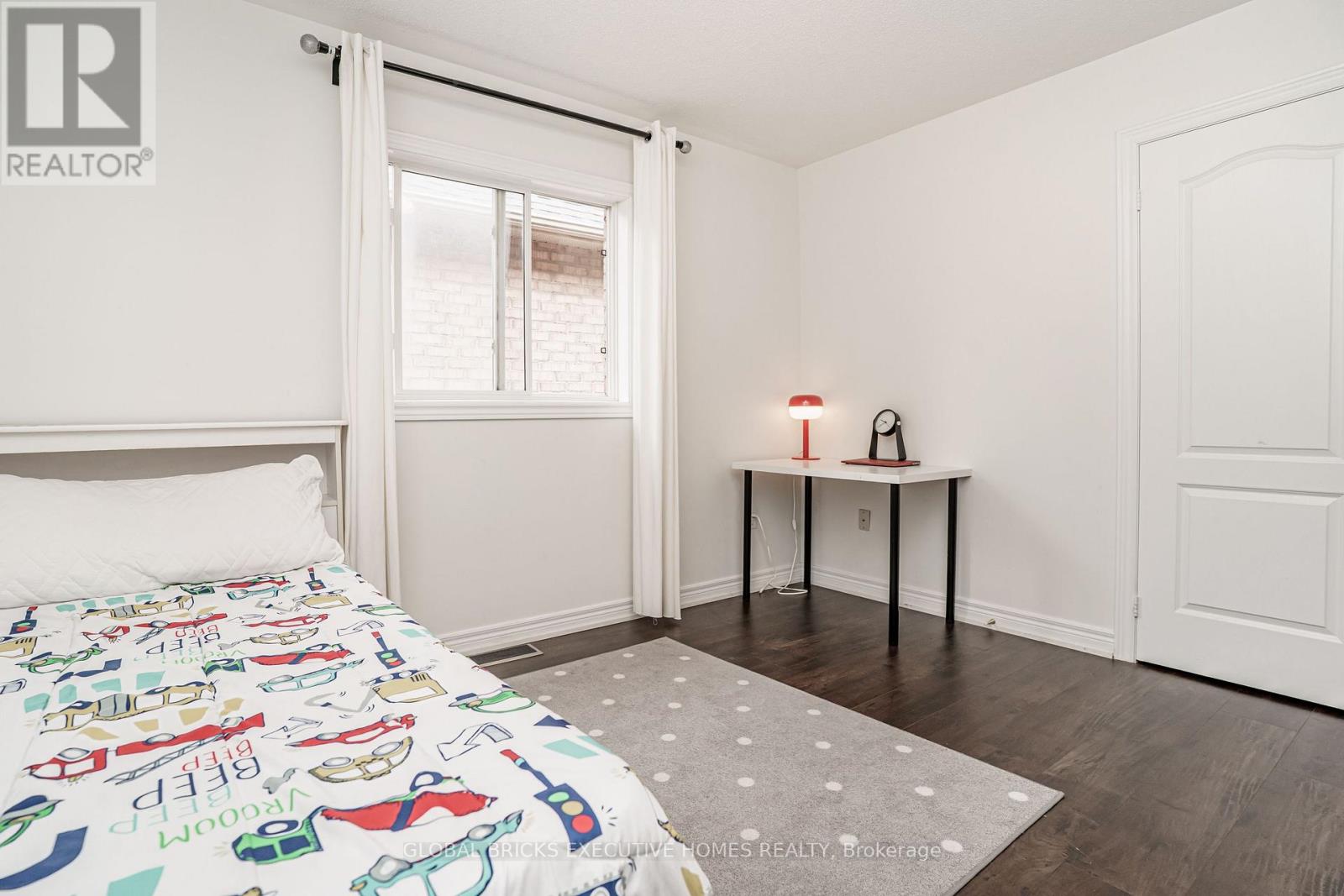 3435 ARTESIAN DRIVE - 28