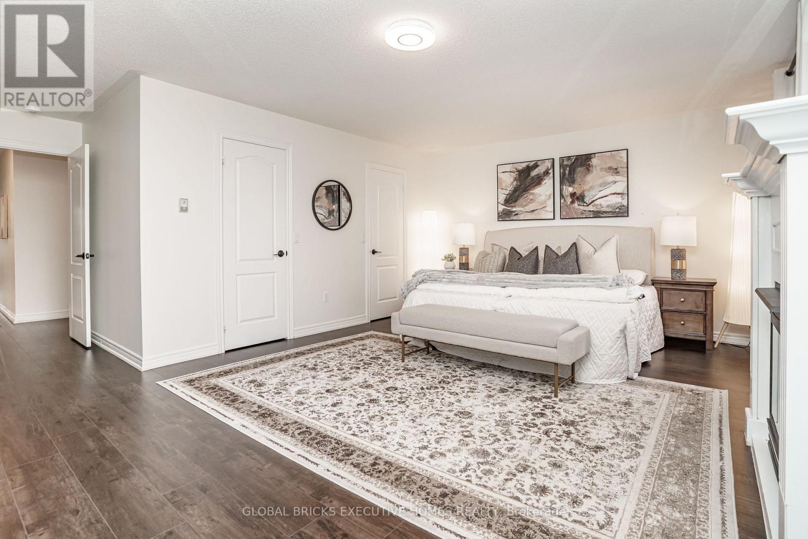 3435 ARTESIAN DRIVE - 23