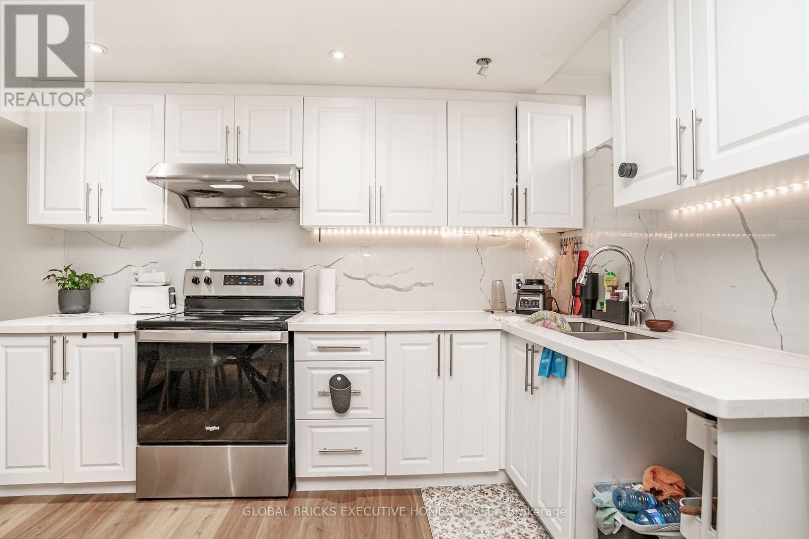3435 ARTESIAN DRIVE - 40