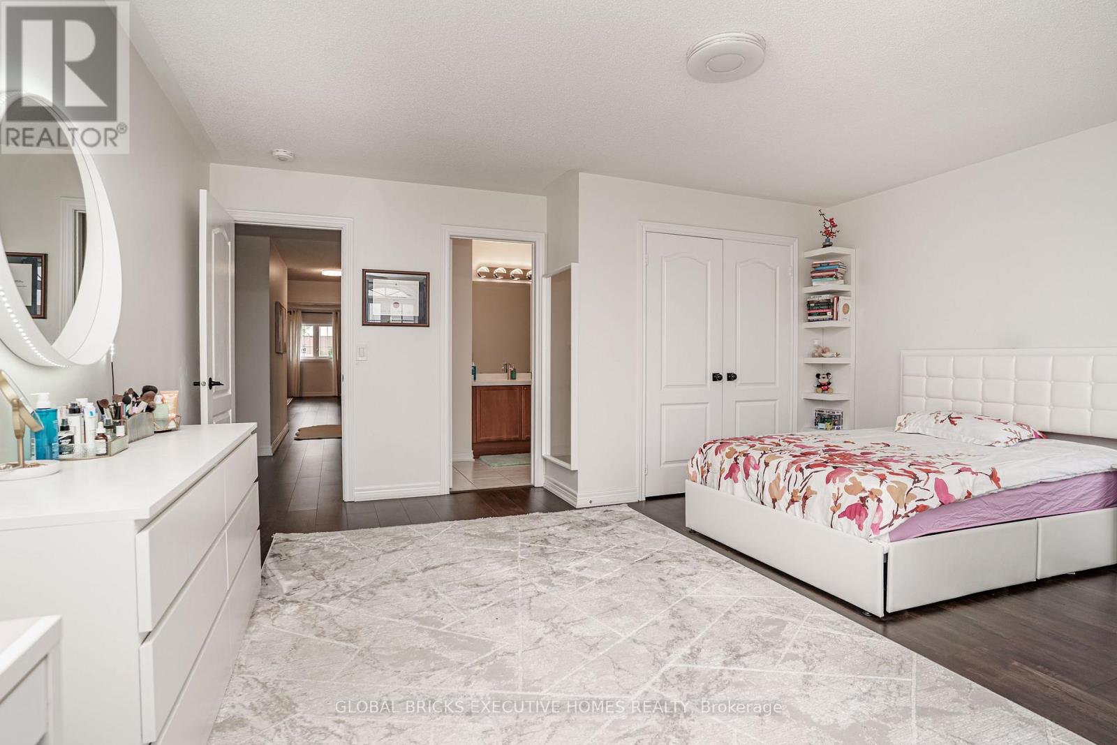 3435 ARTESIAN DRIVE - 34