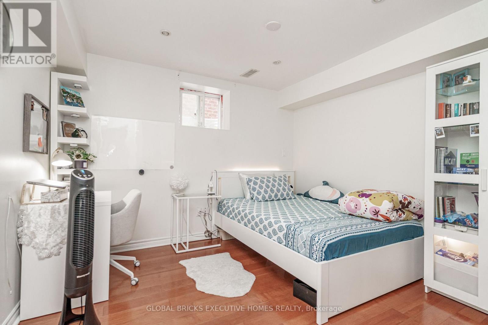 3435 ARTESIAN DRIVE - 45