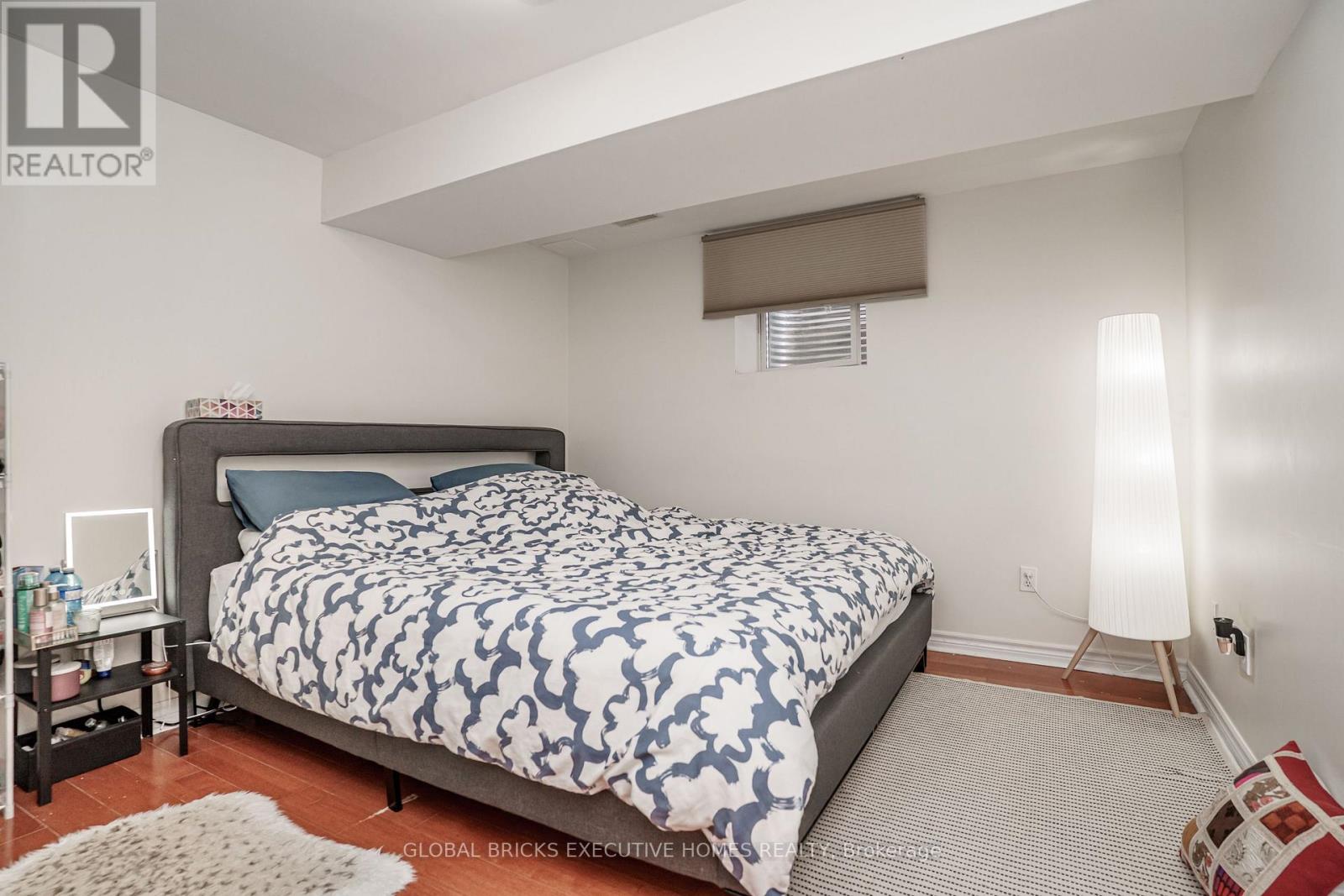 3435 ARTESIAN DRIVE - 42