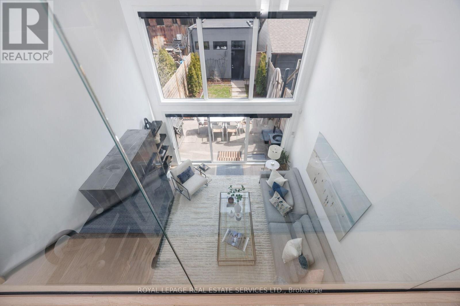 121 MARKHAM STREET - 22