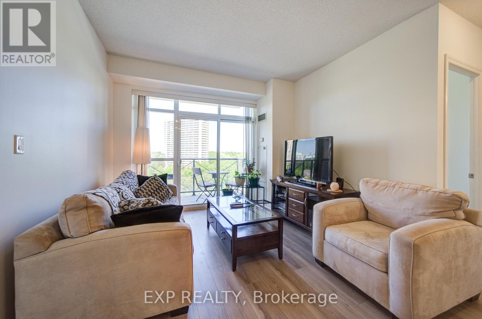 #808 133 WYNFORD DRIVE - 16