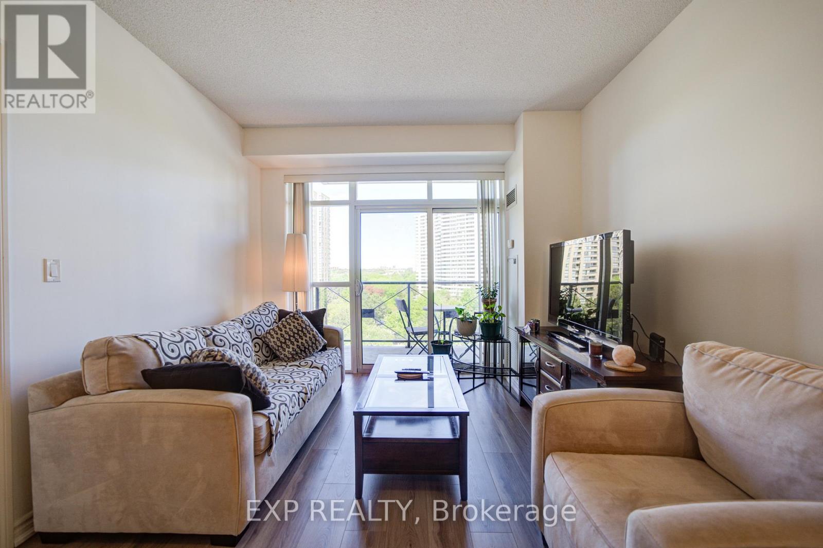 #808 133 WYNFORD DRIVE - 17