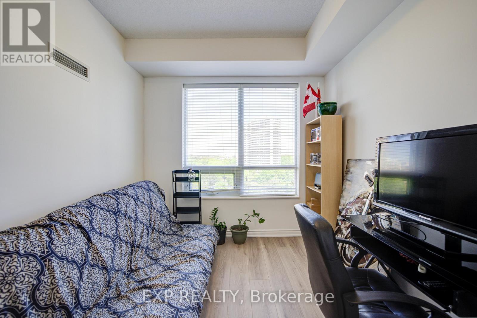 #808 133 WYNFORD DRIVE - 23