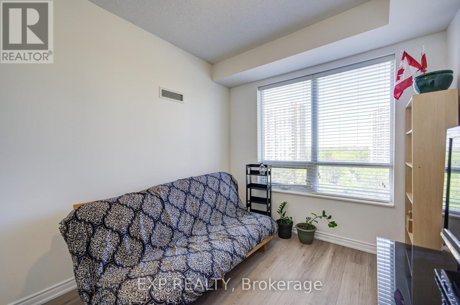 #808 133 WYNFORD DRIVE - 24