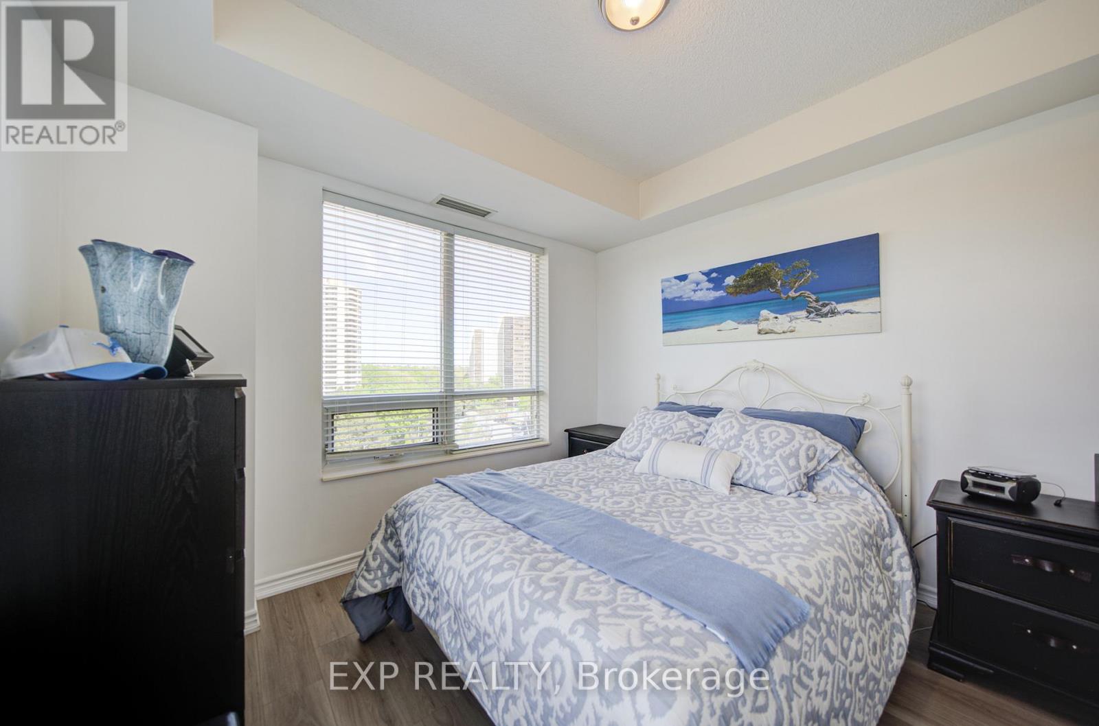 #808 133 WYNFORD DRIVE - 28