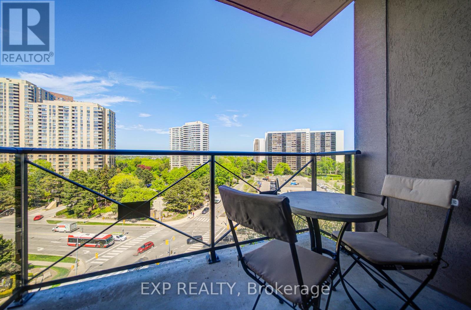 #808 133 WYNFORD DRIVE - 33