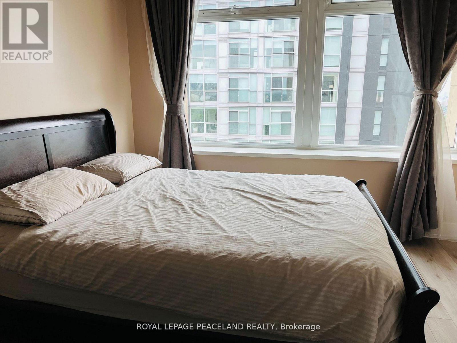 #1607 111 ST. CLAIR AVENUE W - 15