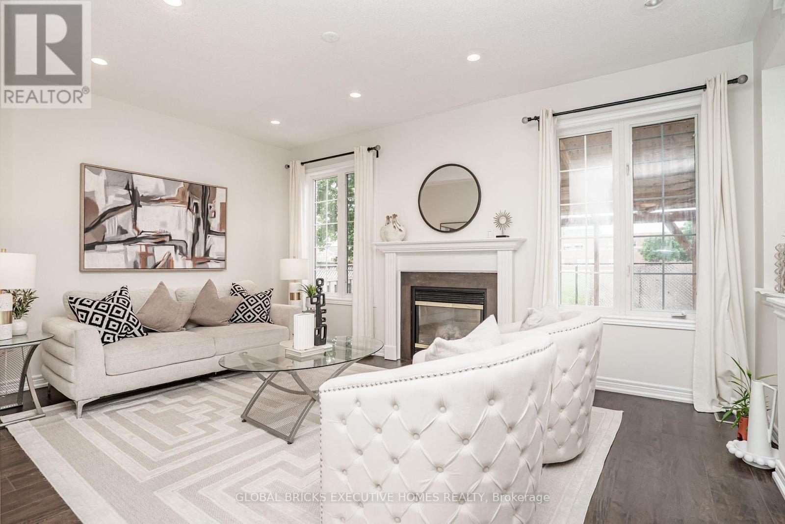 3435 ARTESIAN DRIVE - 13