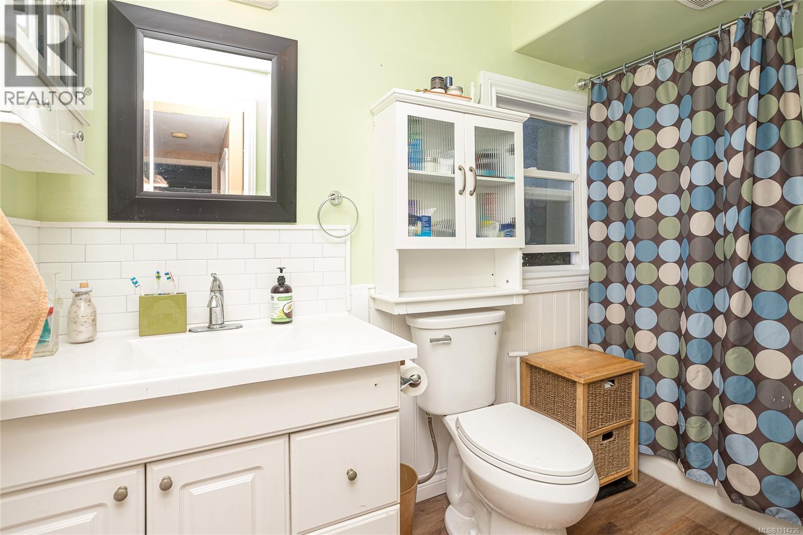 10695 Chemainus Rd - 21