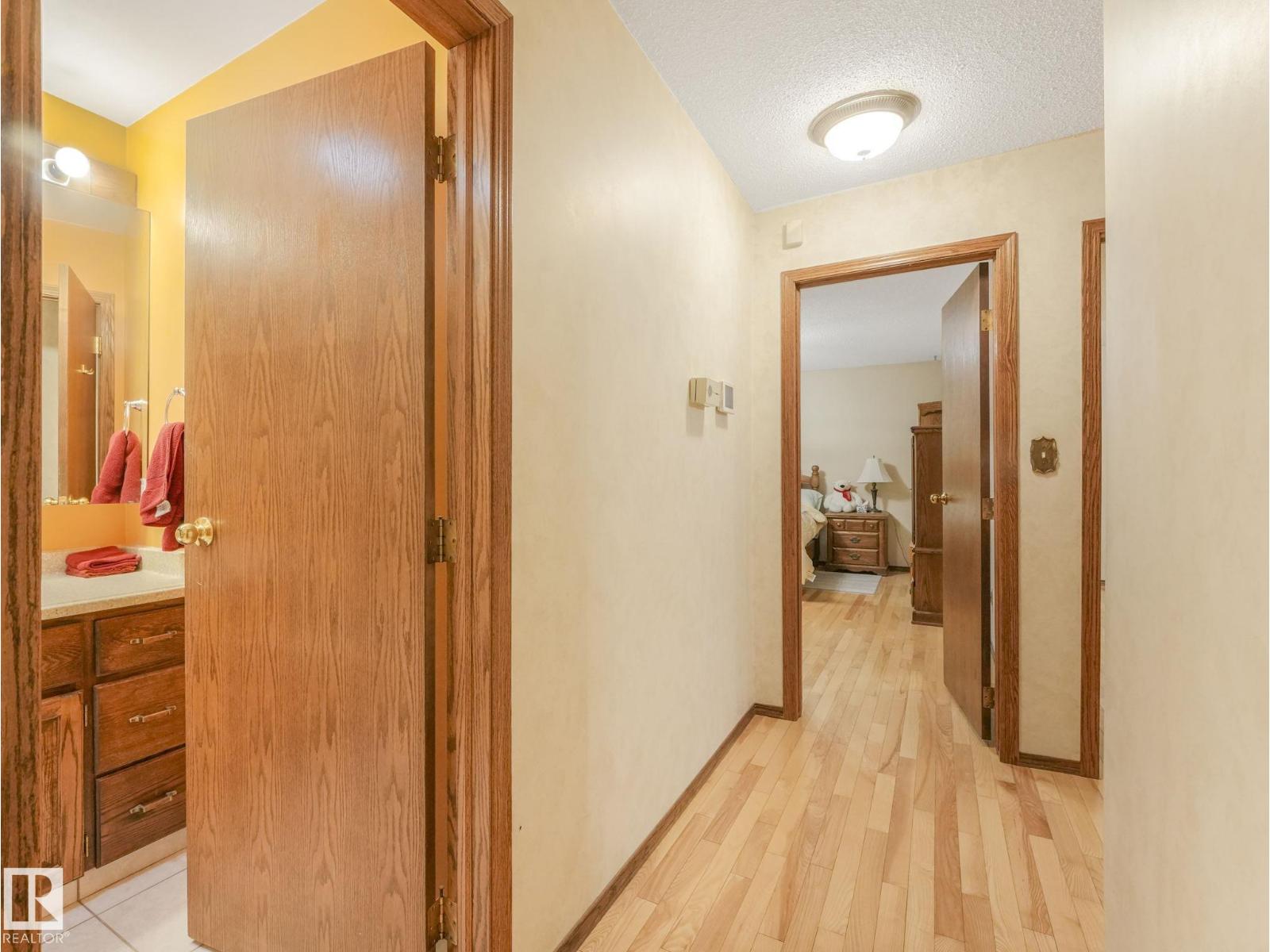 11921 231 ST NW - 52