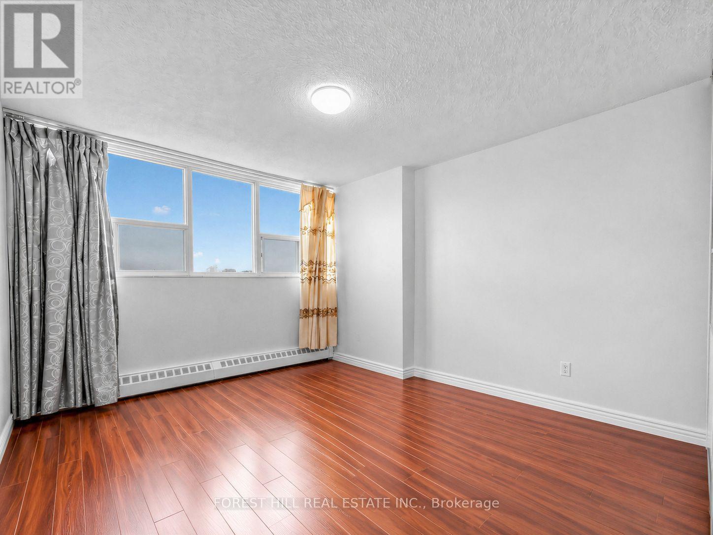 #1104 4101 SHEPPARD AVENUE E - 21