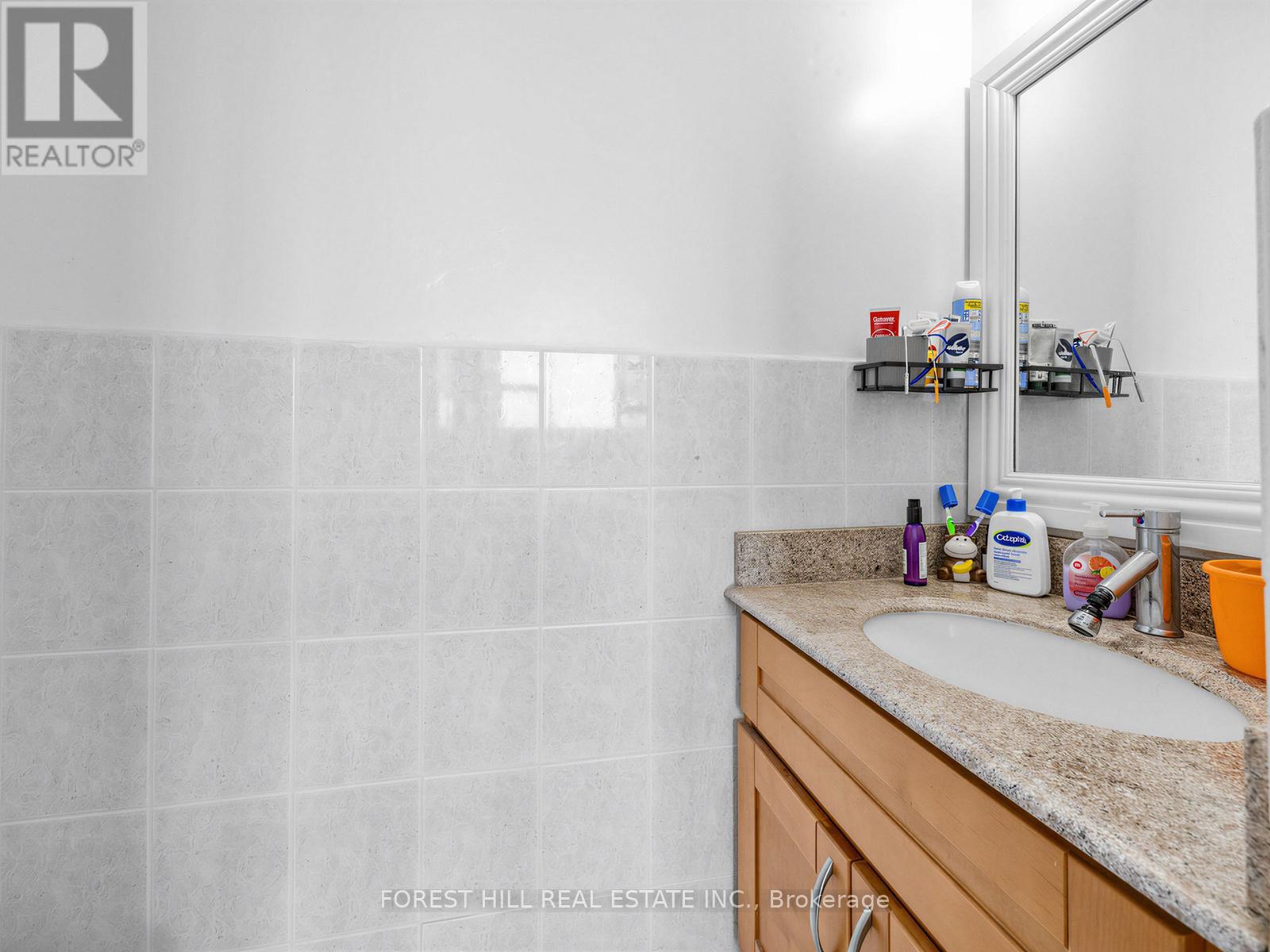 #1104 4101 SHEPPARD AVENUE E - 24