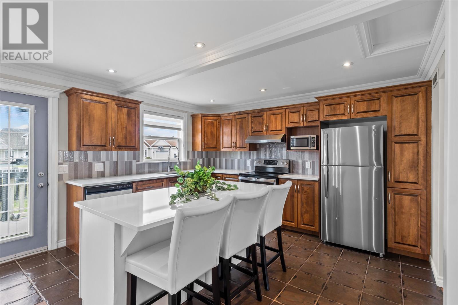2 Russ Howard Street - 10