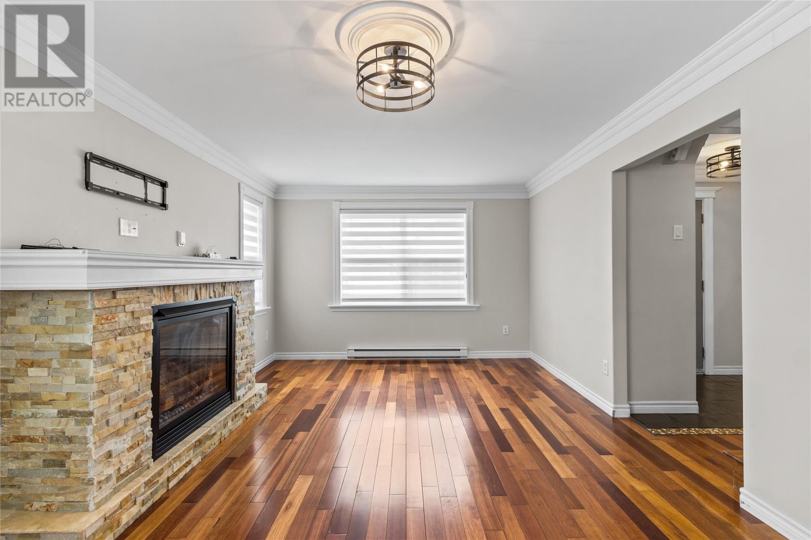 2 Russ Howard Street - 20