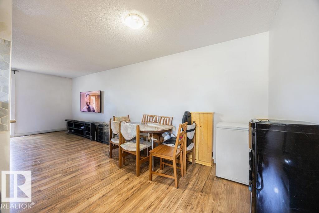 12822/12824 123 ST NW - 33