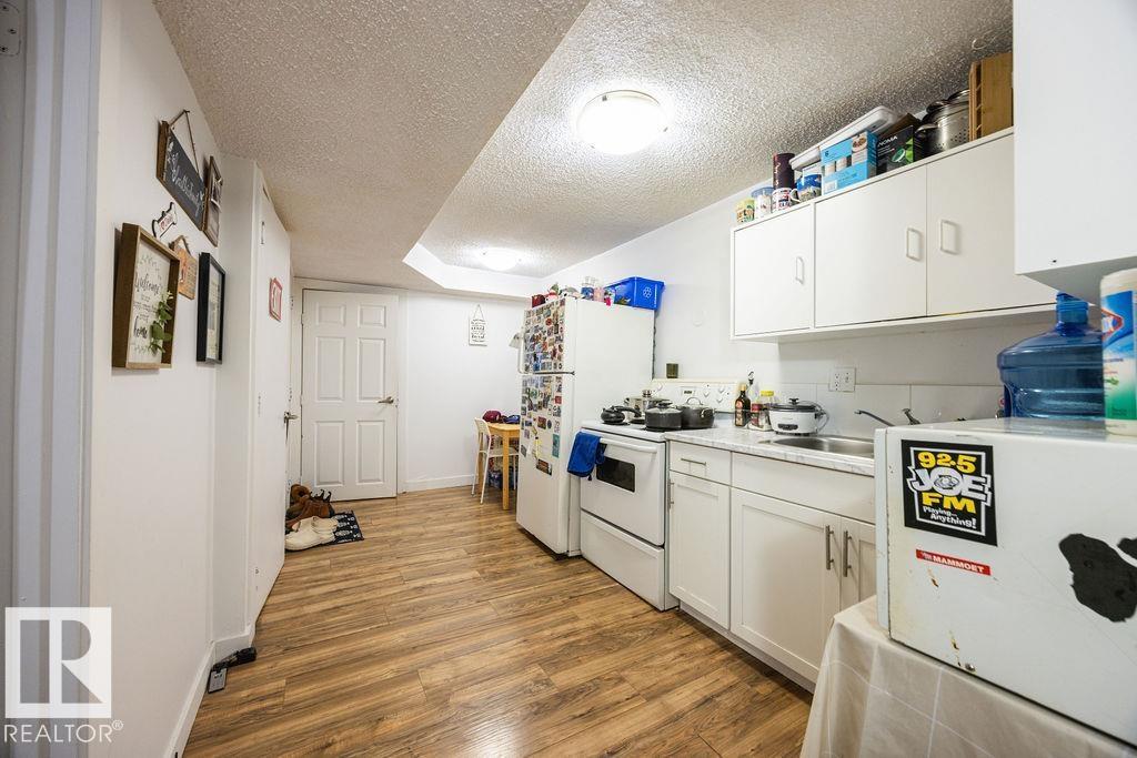 12822/12824 123 ST NW - 36