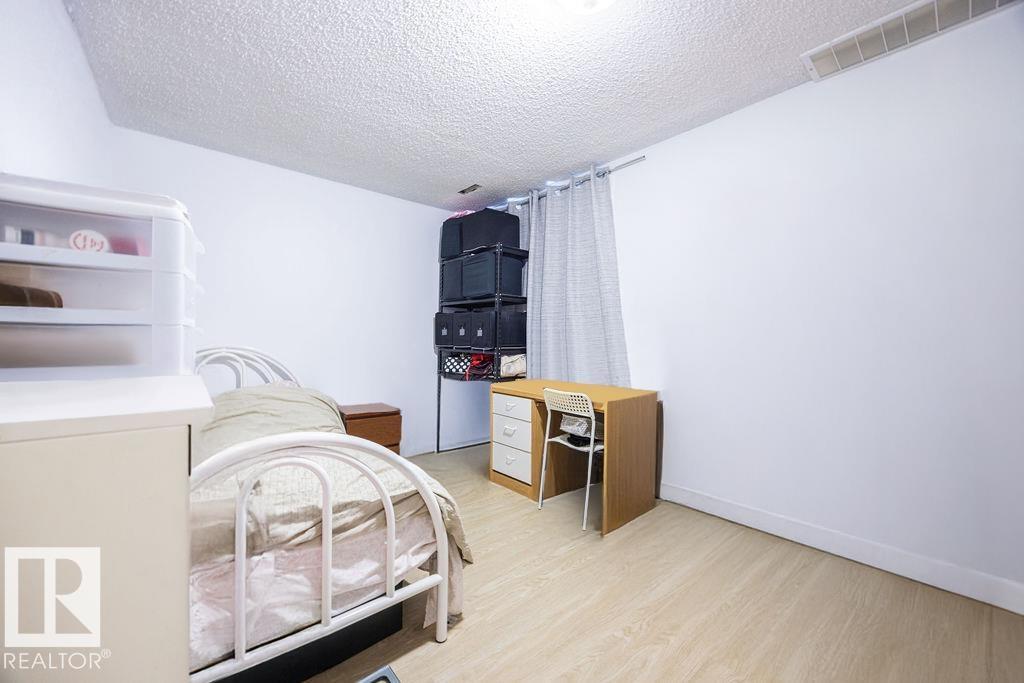 12822/12824 123 ST NW - 37
