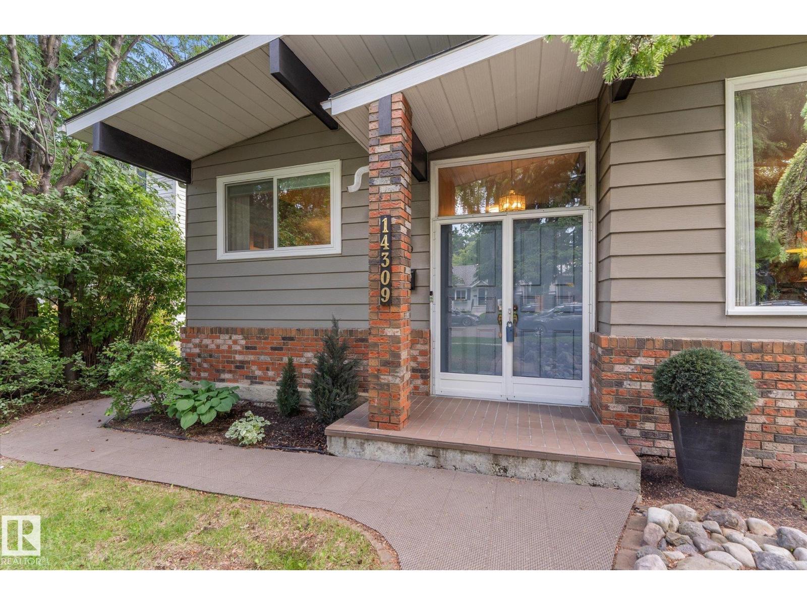 14309 101 AV NW - photo 2
