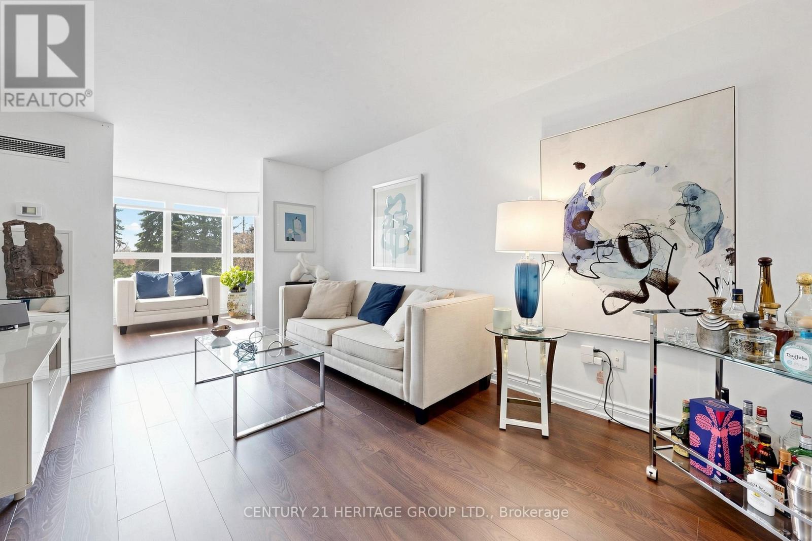#210 7601 BATHURST STREET - 10