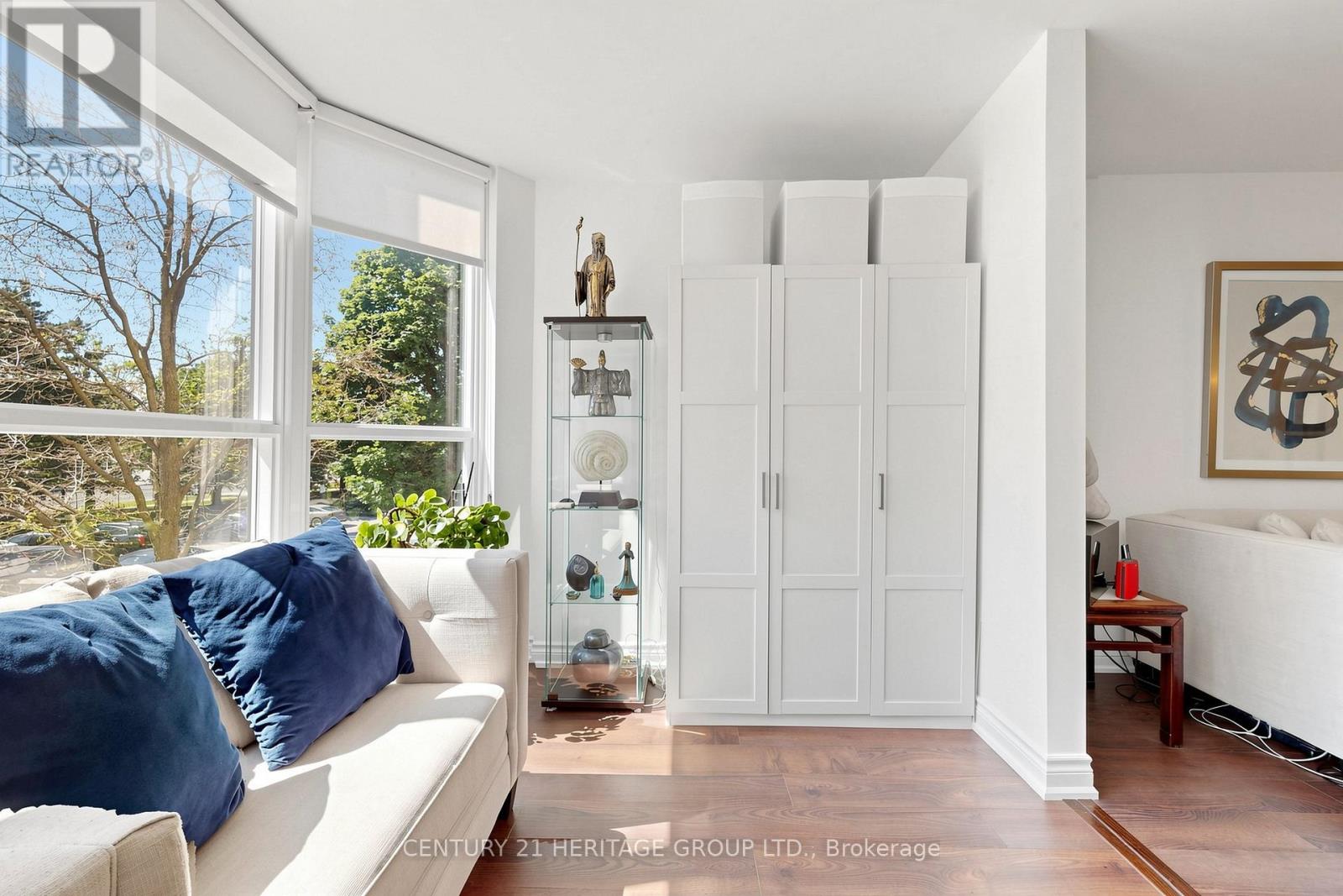 #210 7601 BATHURST STREET - 13