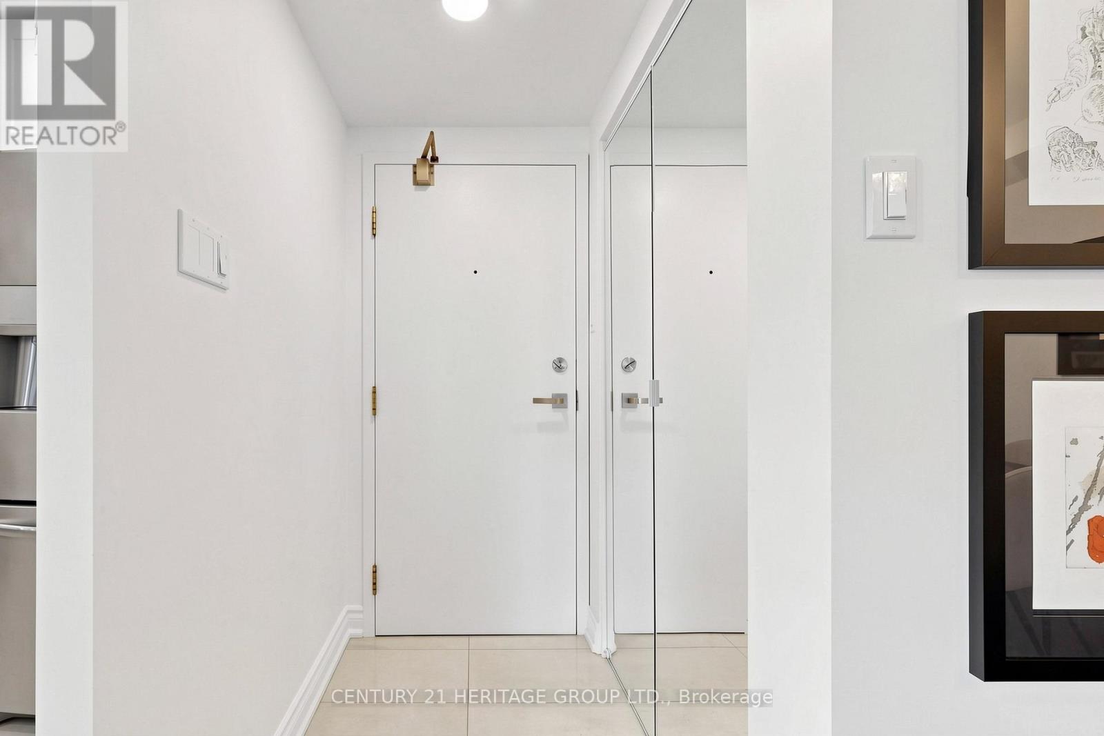 #210 7601 BATHURST STREET - 8