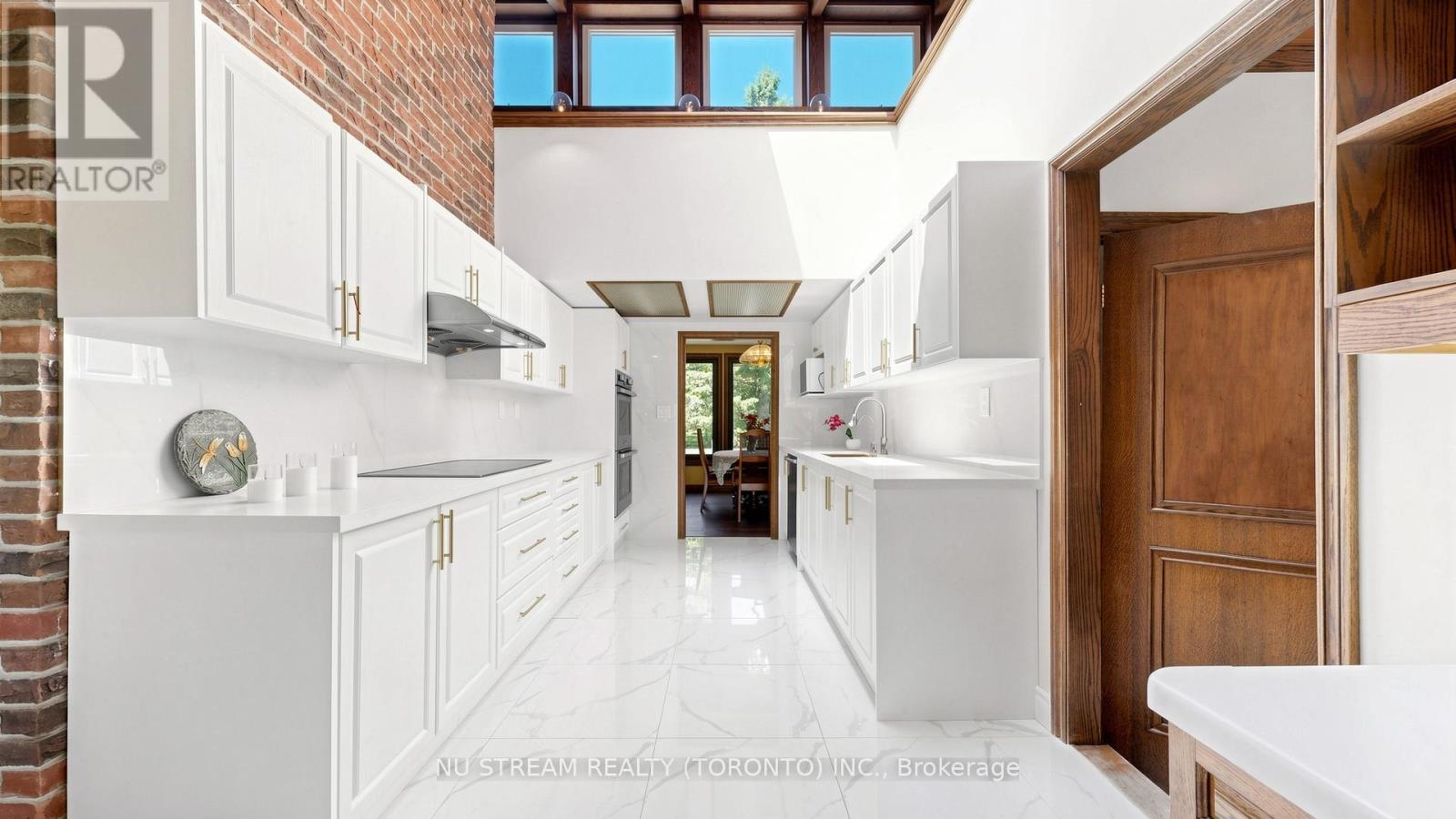2881 DOANE ROAD - 10