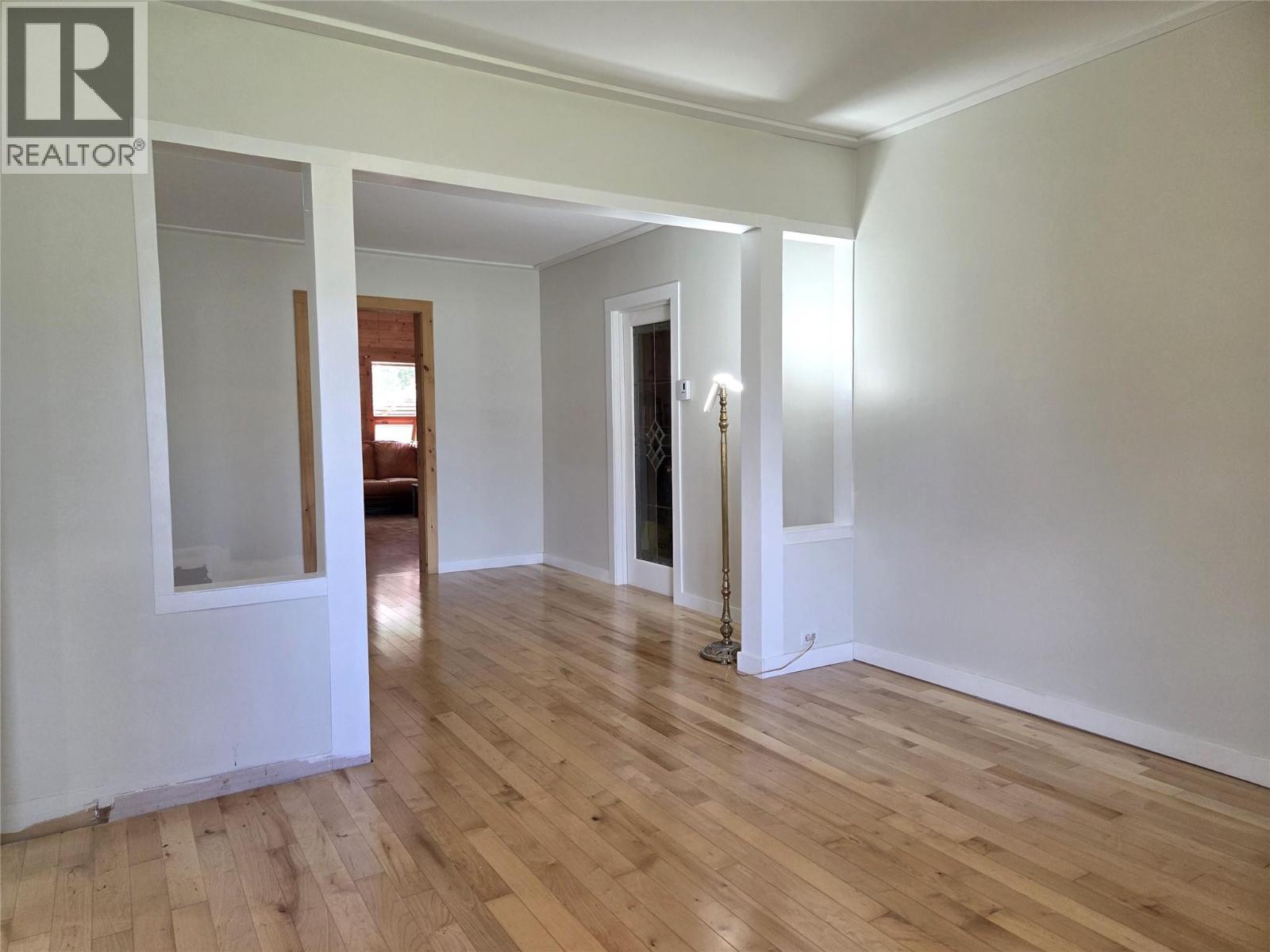 780 CAMERON Avenue - 11