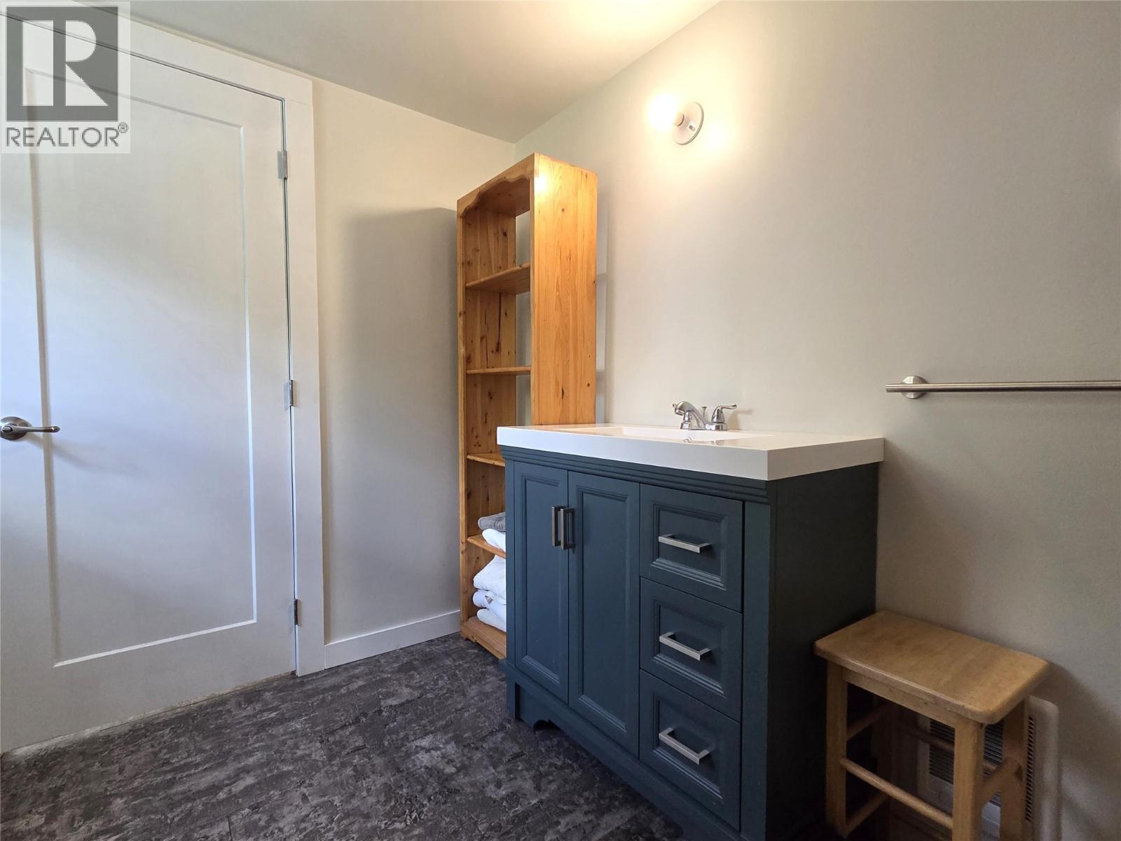 780 CAMERON Avenue - 25