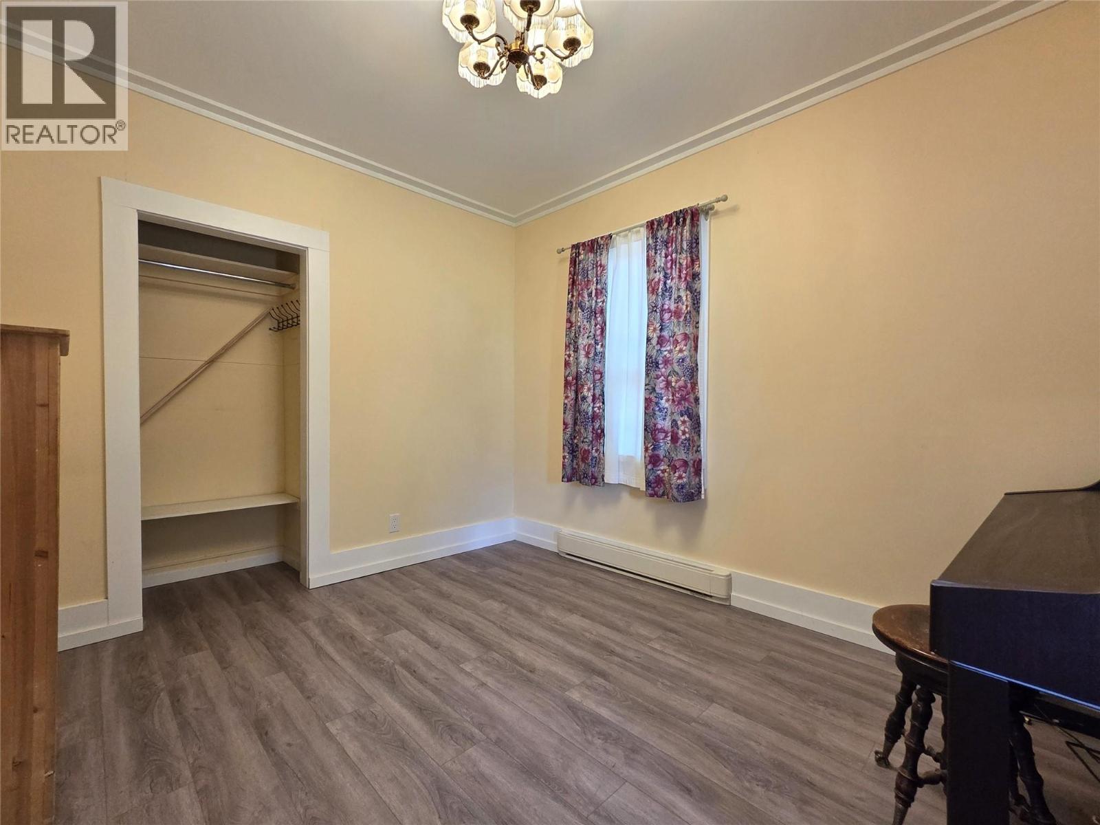 780 CAMERON Avenue - 7